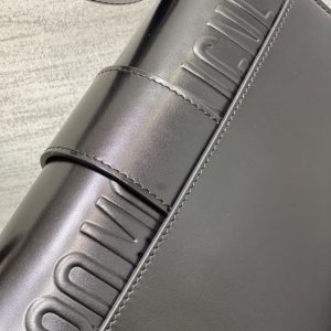 Replica Dior 30 Montaigne Back - high-accuracy replica luxury purse