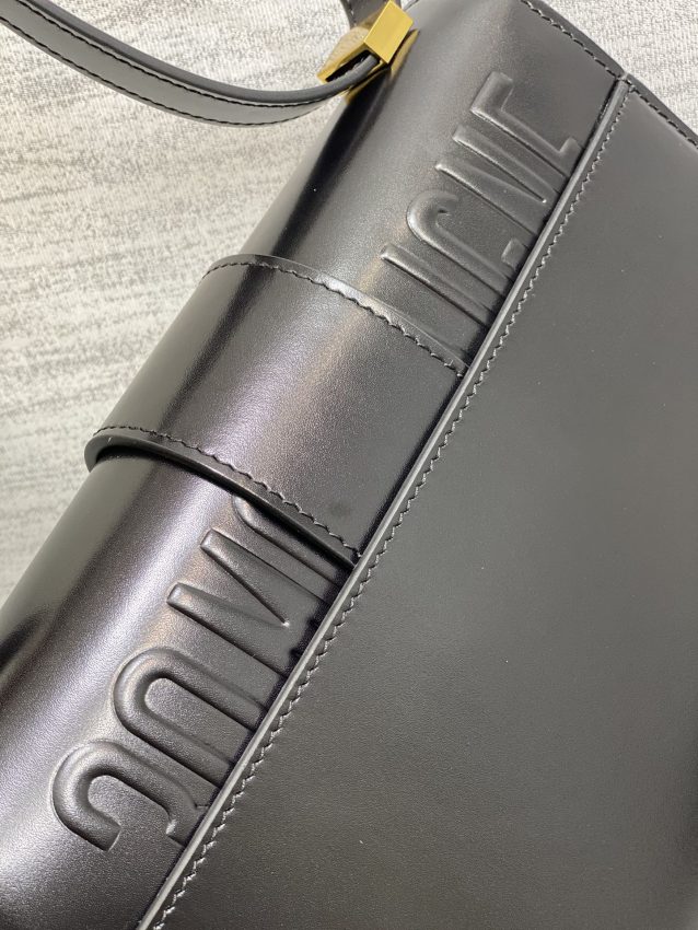 Replica Dior 30 Montaigne Back - high-accuracy replica luxury purse