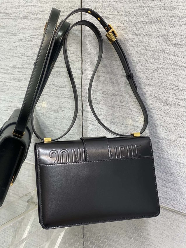 Replica Dior 30 Montaigne Back - premium-grade designer purse dupe