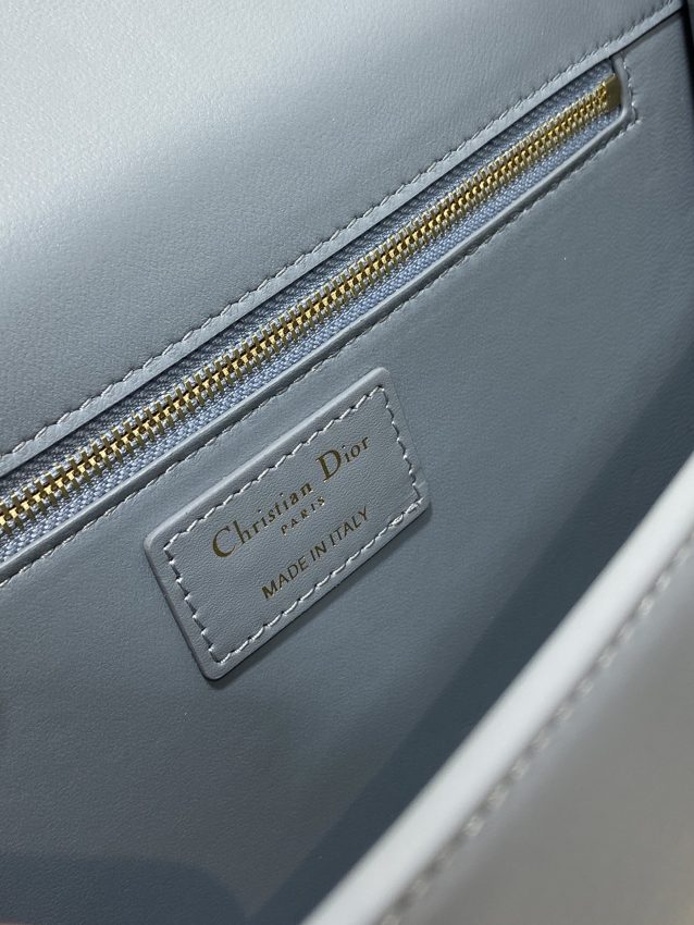 Replica Dior 30 Montaigne Blue - high-accuracy replica luxury purse