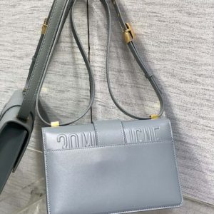 Replica Dior 30 Montaigne Blue - premium-grade designer purse dupe