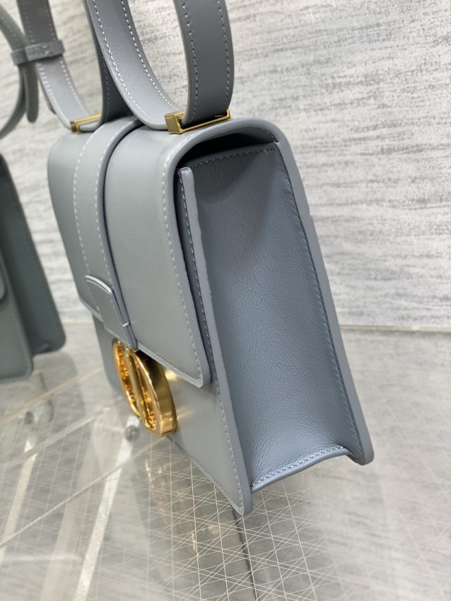 Replica Dior 30 Montaigne Blue - high-accuracy replica luxury purse