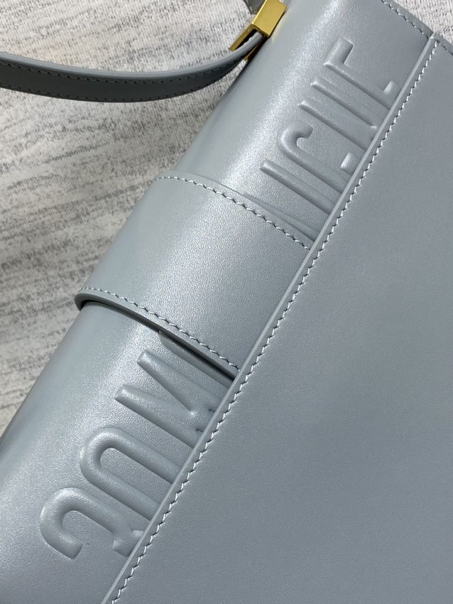 Replica Dior 30 Montaigne Blue - premium 1:1 fake handbag model