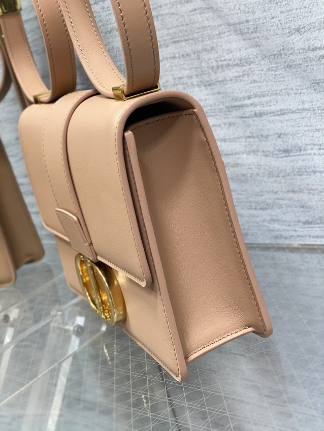 Replica Dior 30 Montaigne Apricot - premium-grade designer purse dupe