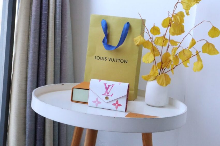 Replica Louis Vuitton Victorine Wallet White&Pink - realistic designer-inspired fake bag