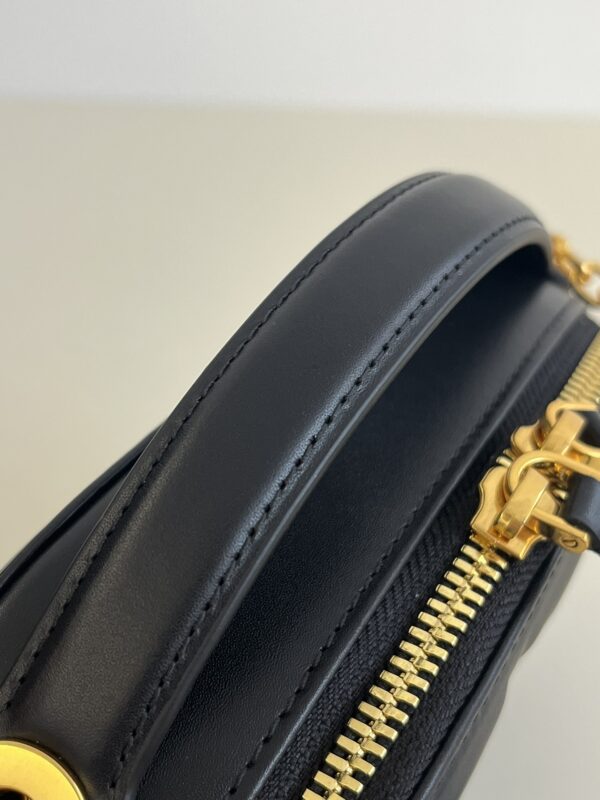 Replica Dior Signature Top Handle Black - authentic-look luxury purse replica