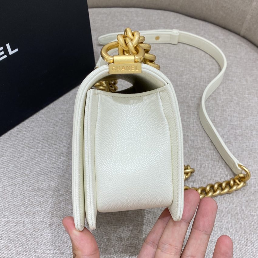 Replica CHANEL Le Boy White - premium 1:1 fake handbag model