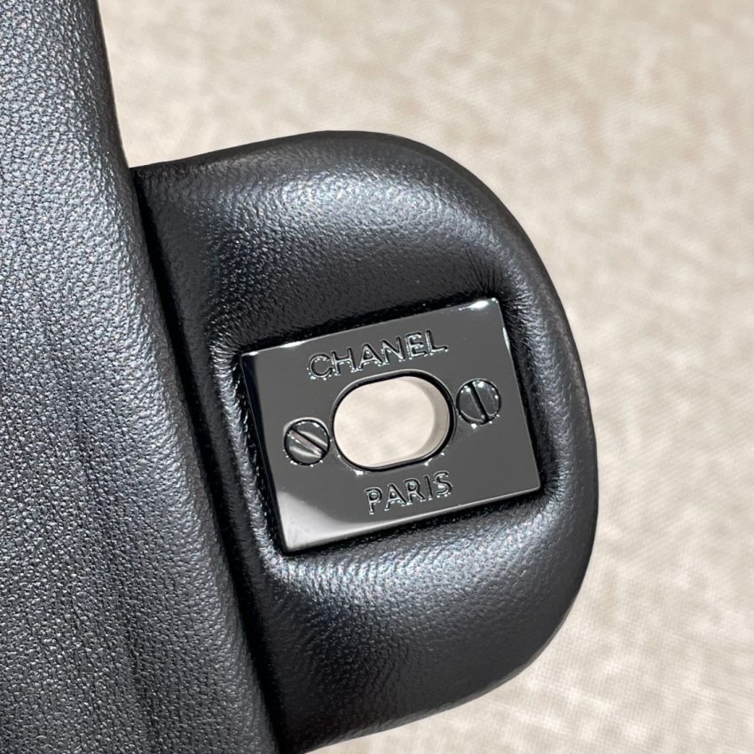 Replica CHANEL Classic Flap 25cm All Black - near-authentic luxury replica handbag