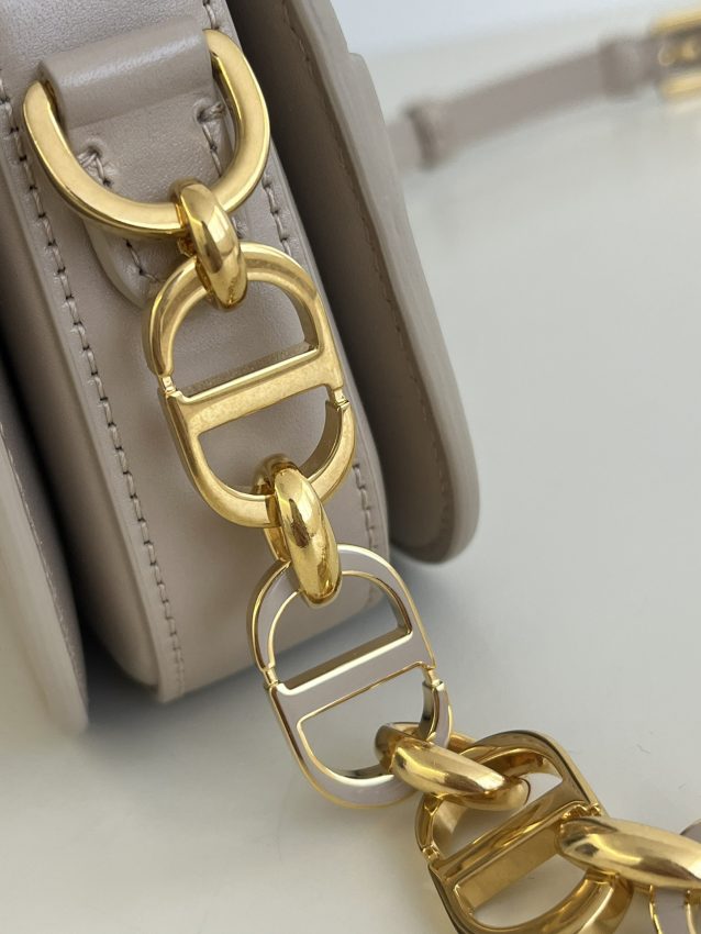Replica Dior 30 Montaigne Avenue Bag Beige - authentic-look luxury purse replica