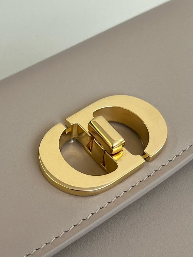 Replica Dior 30 Montaigne Avenue Bag Beige - premium-grade designer purse dupe