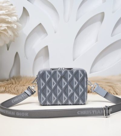 Replica Dior Zipped Pouch Diamond Blue - elite superclone designer purse