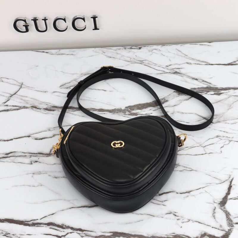 Replica Gucci Interlocking G Mini Heart Black - high-quality designer bag clone