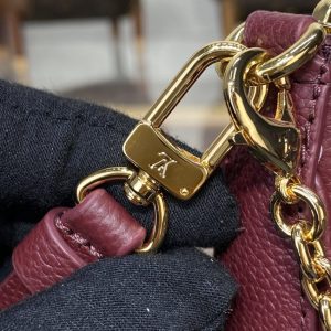 Replica Louis Vuitton Easy Pouch Bordeuax - authentic-look luxury purse replica