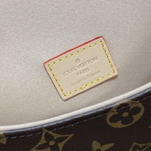 Replica Louis Vuitton Saumur - realistic designer-inspired fake bag