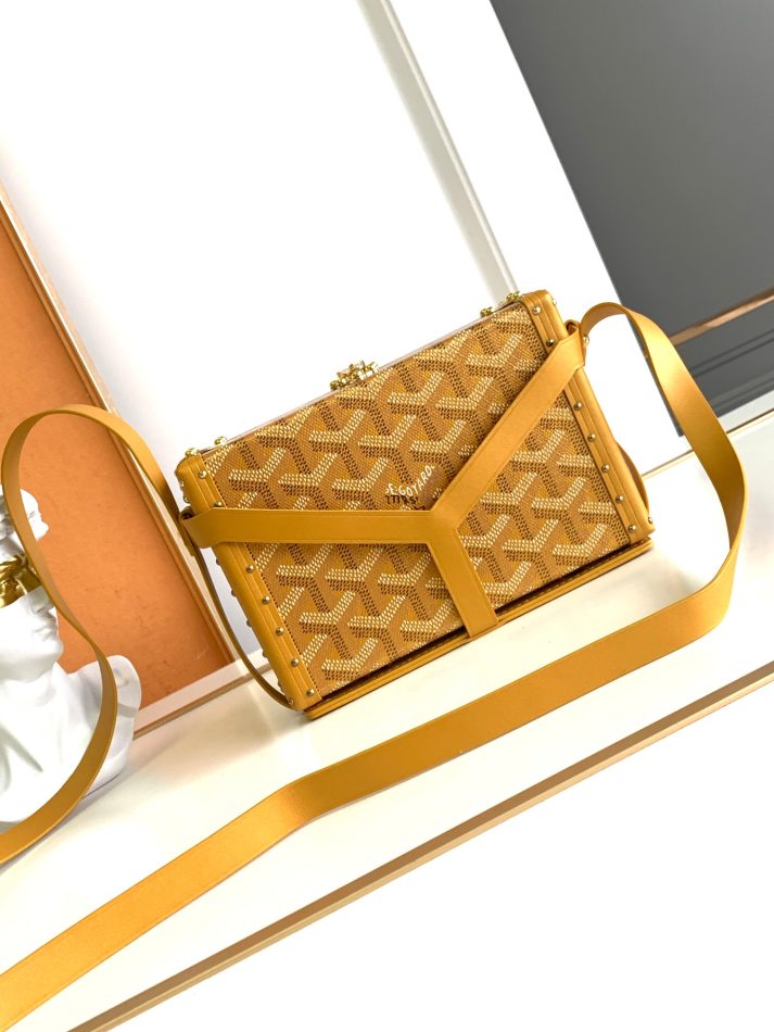 Goyard Minaudiere Trunk Bag Knockoff — Evening Trunk in Goyardine Canvas