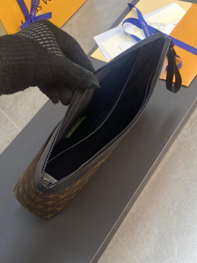 Replica Louis Vuitton Pochette Voyage Souple Brown - best quality luxury bag dupe