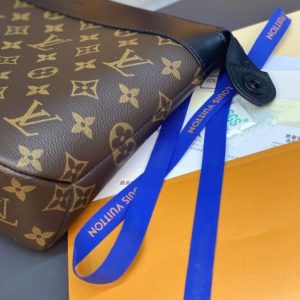 Replica Louis Vuitton Pochette Voyage Souple Brown - 1:1 designer replica handbag