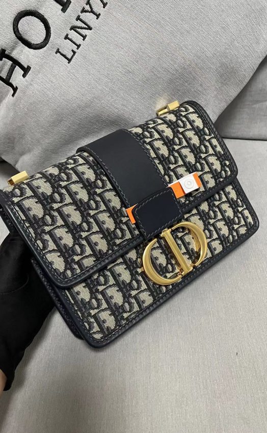 Replica Dior 30 Montaigne Oblique Jacquard - best quality luxury bag dupe