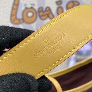 Replica Louis Vuitton Carry All Brown - near-authentic luxury replica handbag