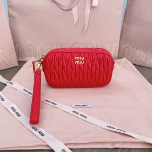 Replica Miu Miu Clutch Red - high-end fake designer purse