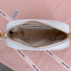 Replica Miu Miu Clutch White - authentic-look luxury purse replica
