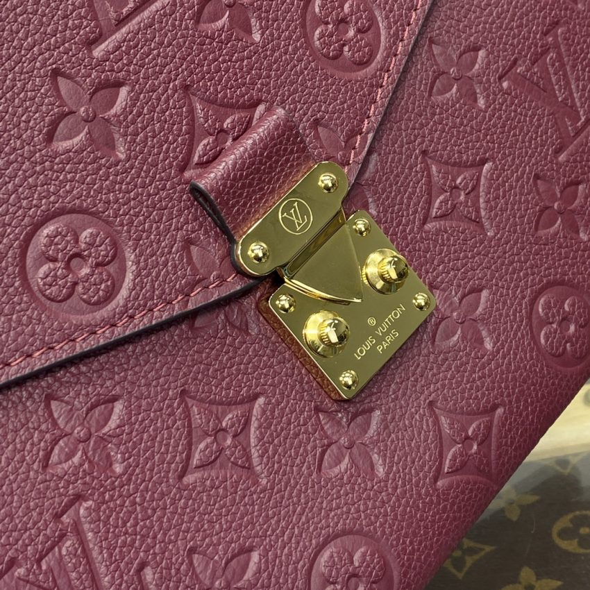 Replica Louis Vuitton Pochette Metis Bordeaux - high-quality designer bag clone