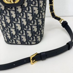 Replica Dior 30 Montaigne Amber Chain - ultra-realistic fake designer tote