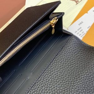 Replica Louis Vuitton Capucines Long Black - best quality luxury bag dupe