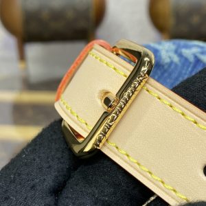 Replica Louis Vuitton Hills Pochette - high-quality designer bag clone