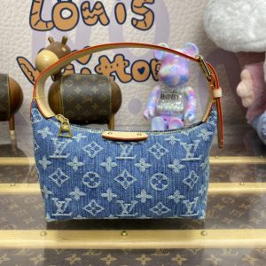 Replica Louis Vuitton Hills Pochette - ultra-realistic fake designer tote