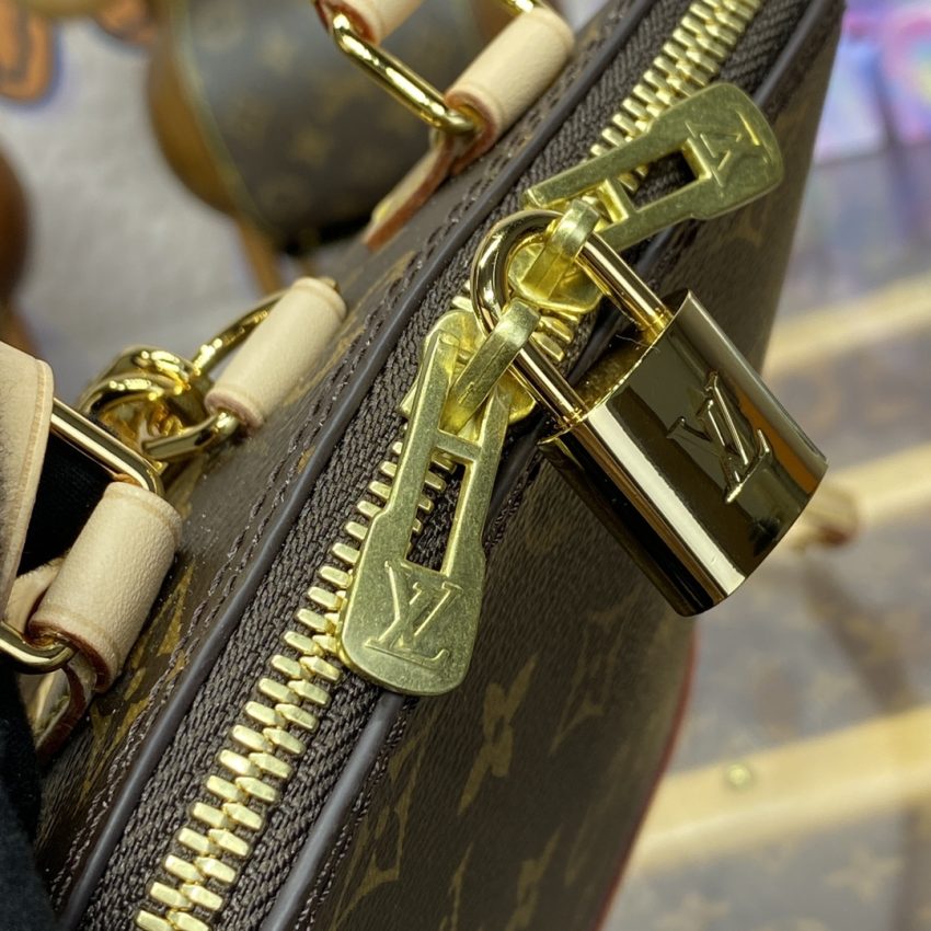 Replica Louis Vuitton Alma Backpack Monogram - realistic designer-inspired fake bag