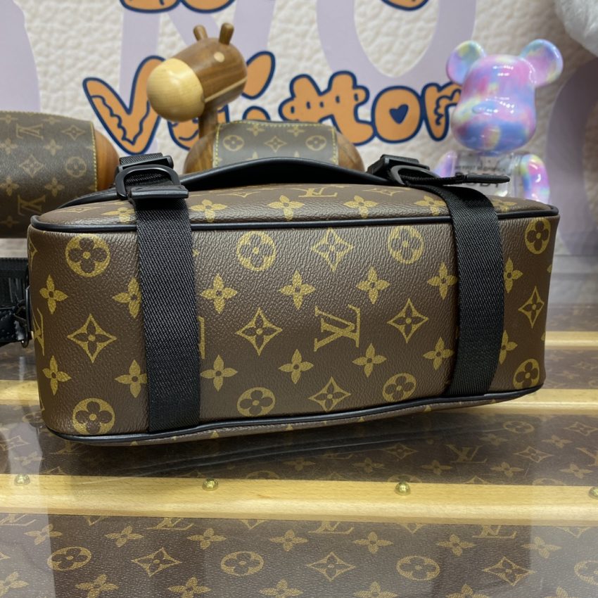 Replica Louis Vuitton Trail Messenger Bag - near-authentic luxury replica handbag