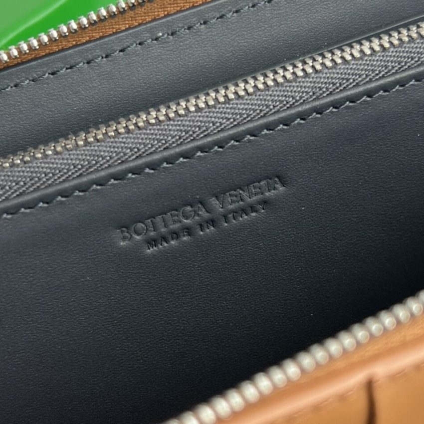 Replica Bottega Veneta Cassette Zip Wallet - premium 1:1 fake handbag model