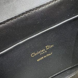 Replica Dior 30 Montaigne Avenue Top Handle Black - best-selling designer handbag dupe
