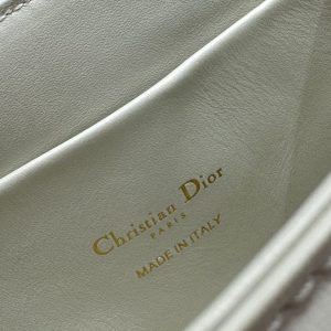 Replica Dior 30 Montaigne Avenue Top Handle White - realistic designer-inspired fake bag