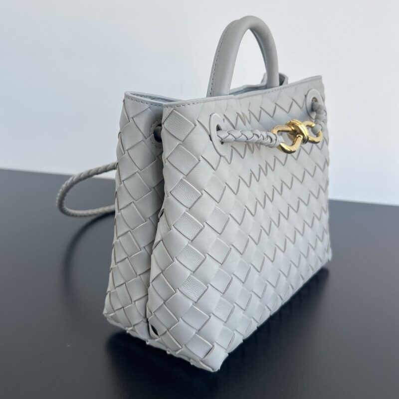 Replica Bottega Veneta Andiamo - ultra-realistic fake designer tote