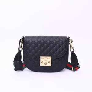 Replica GUCCI Supreme Monogram Web Medium Padlock Messenger Shoulder Bag - realistic designer-inspired fake bag