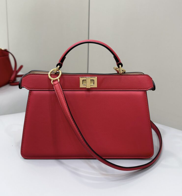 Replica Fendi Peekaboo Large Red - near-authentic luxury replica handbag