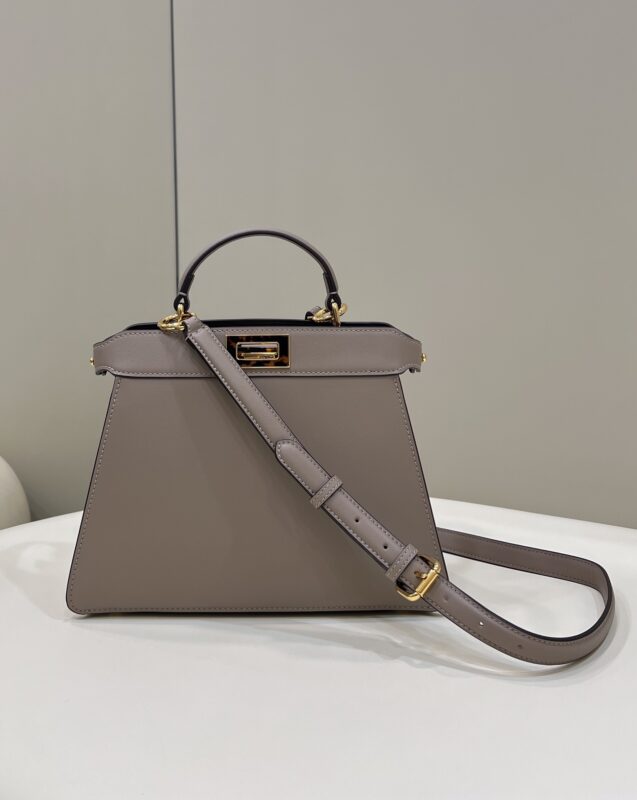 Replica Fendi Peekaboo Medium Beige - high-quality designer bag clone