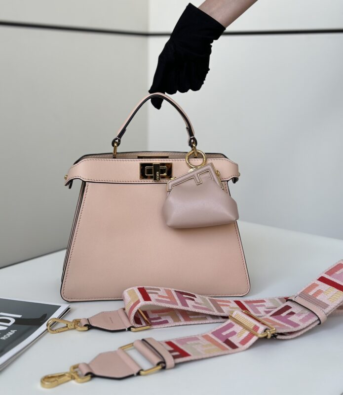Replica Fendi Peekaboo Medium Pink - top-tier luxury replica shoulder bag