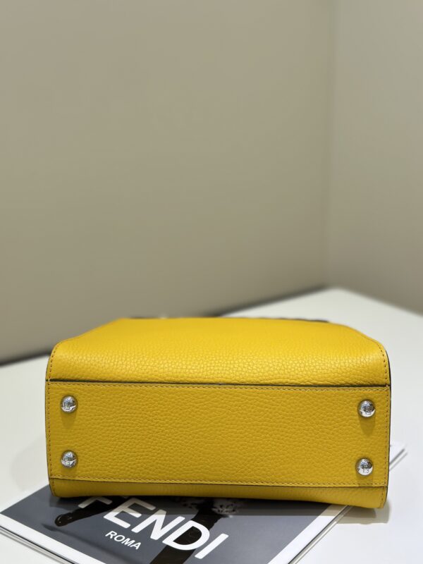 Replica Fendi Peekaboo Yellow - top-tier luxury replica shoulder bag