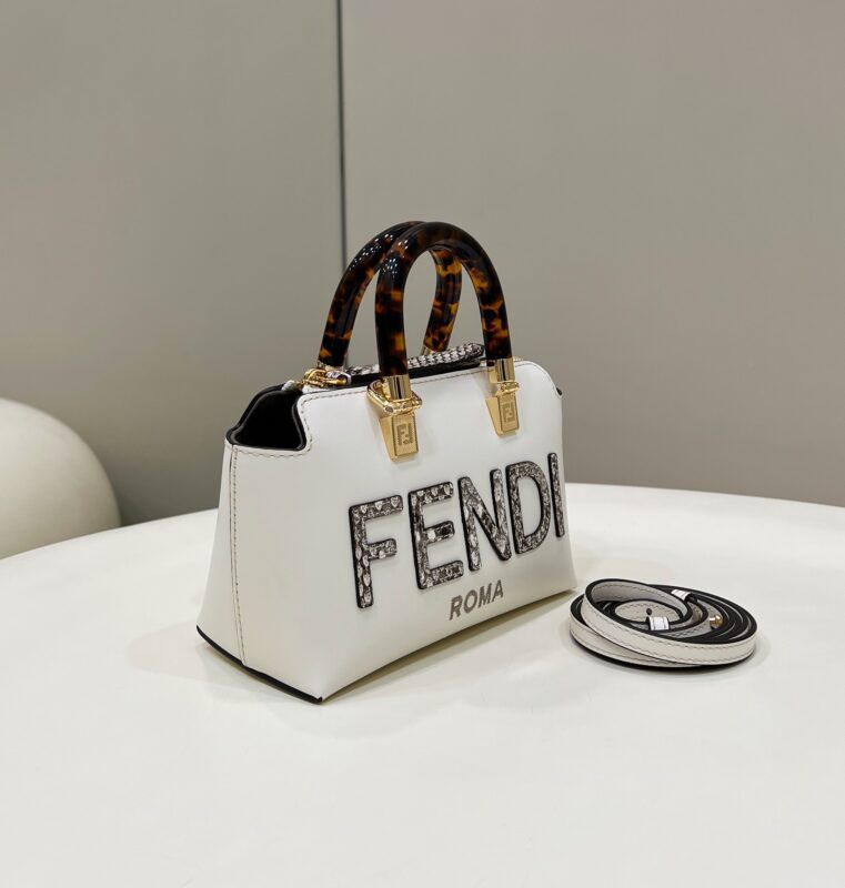 Replica Fendi By The Way Boston White - ultra-realistic fake designer tote