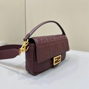 Replica Fendi Baguette Bordeaux - ultra-realistic fake designer tote