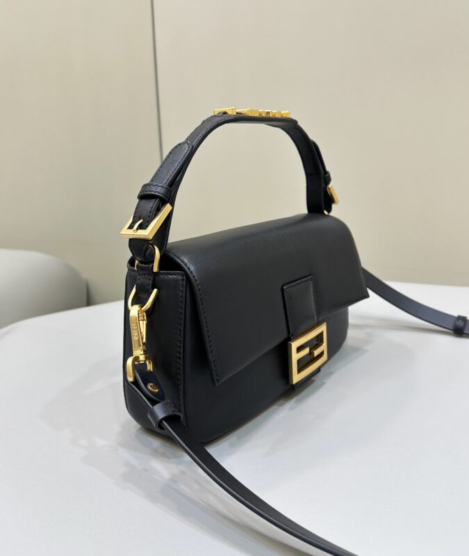 Replica Fendi Baguette Full Leather Black - best-selling designer handbag dupe