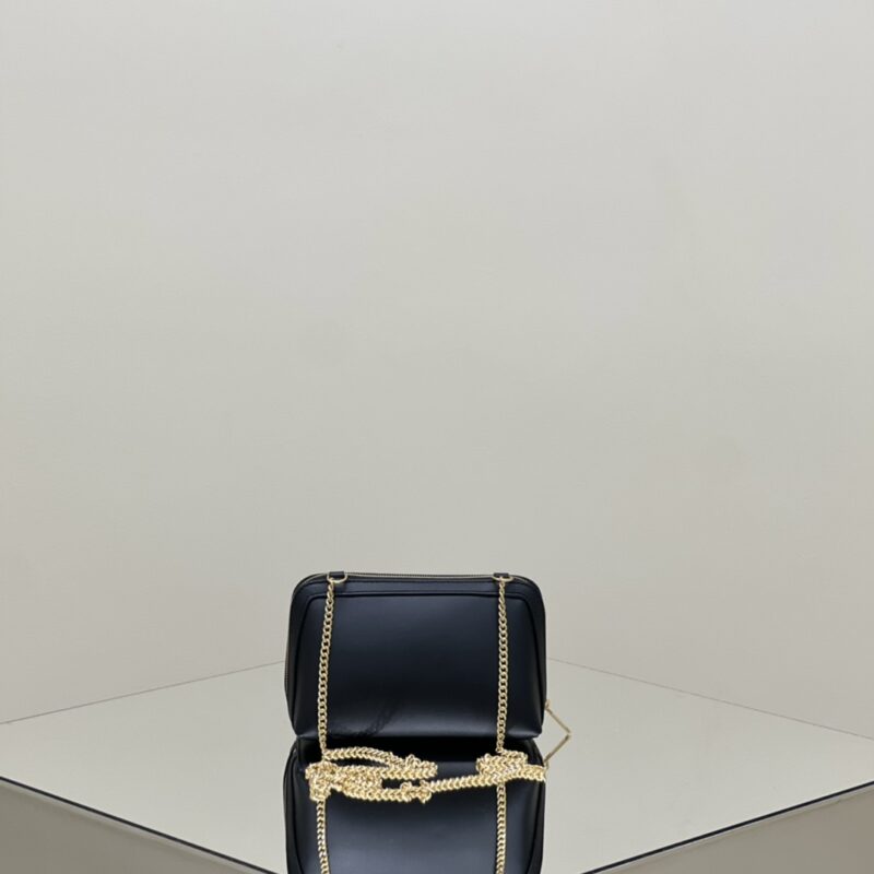 Replica Celine Triomphe Clutch Black - ultra-realistic fake designer tote