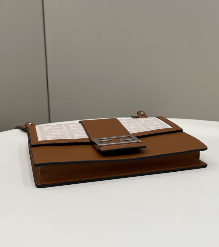 Replica Fendi Baguette Pouch Brown - high-quality designer bag clone