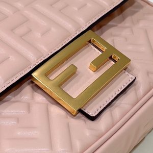 Replica Fendi Baguette Sliding Chain Pink - premium-grade designer purse dupe