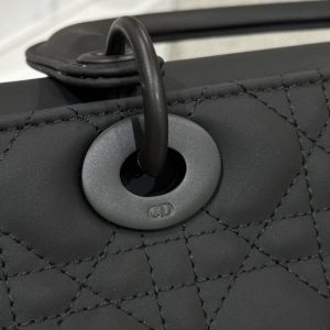 Replica Lady Dior Medium Ultramatte Black - high-accuracy replica luxury purse