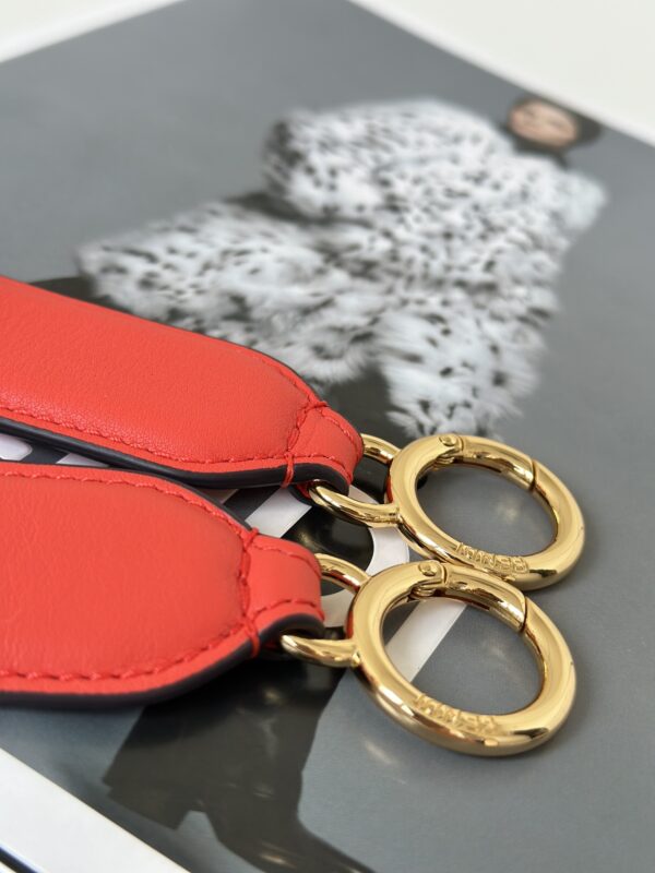 Replica Fendi Peekaboo Medium Red - ultra-realistic fake designer tote