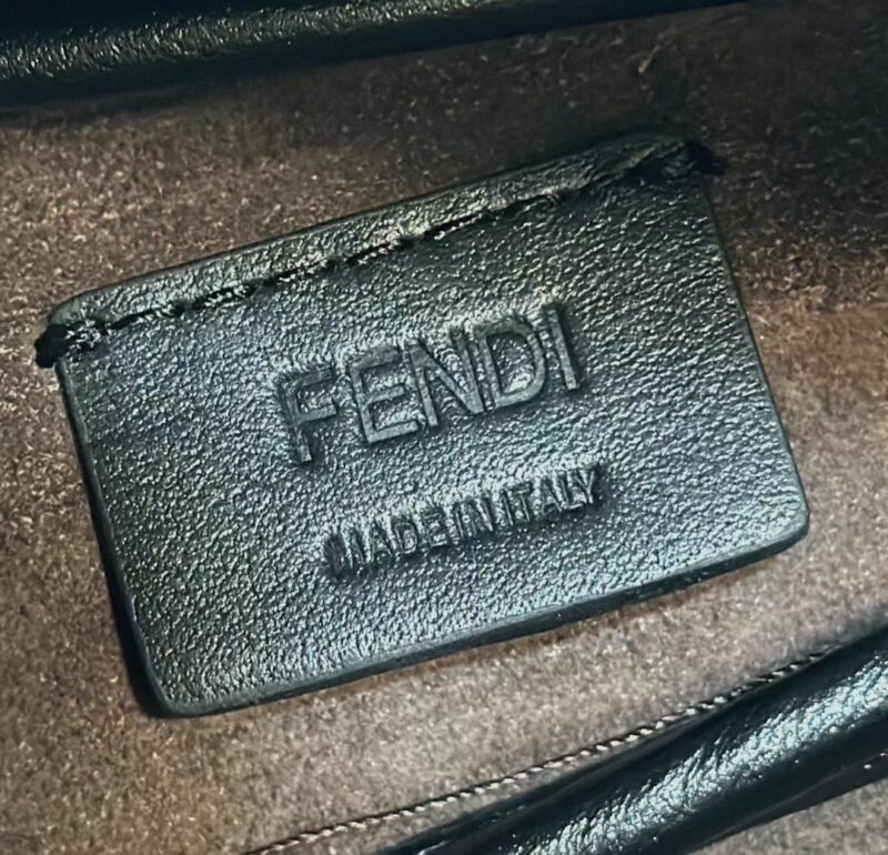 Replica Fendi Simply Black - near-authentic luxury replica handbag